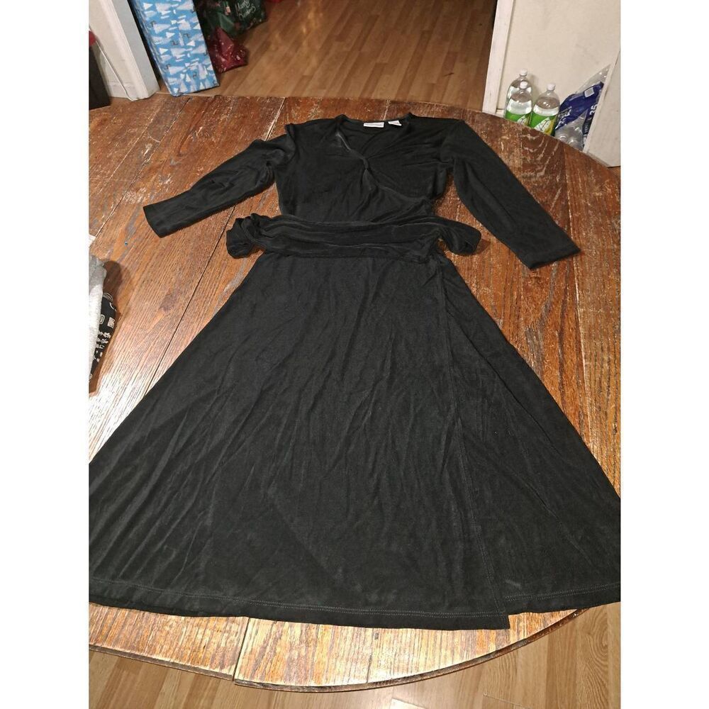 Small Size 4 Chicos Travelers 0 Black Faux Wrap 3/4 Sleeve Black Belted Dress